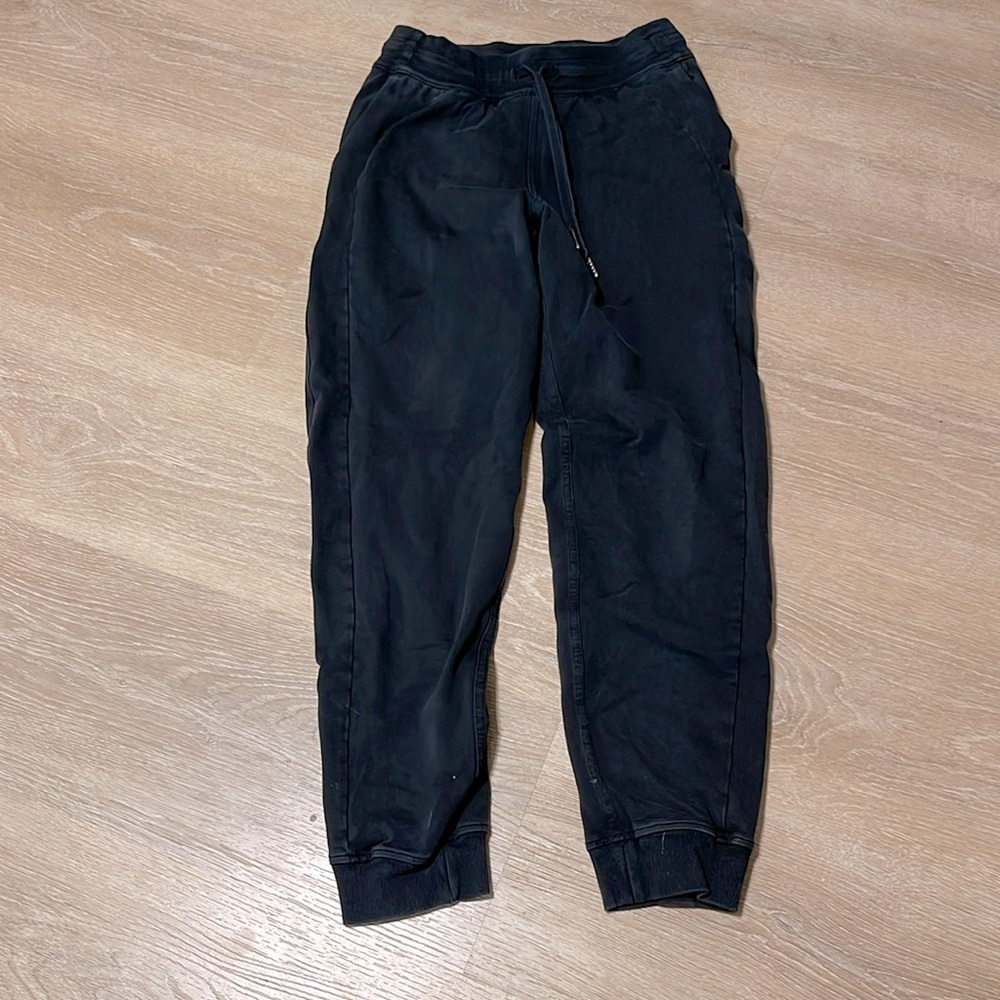 Lululemon Scuba High-Rise Jogger Full Length size 4 D8‎